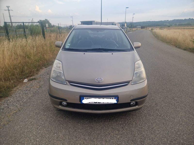 Toyota Prius 1.5 Sol — zdjęcie 7