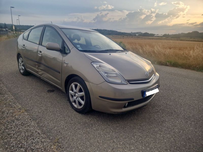Toyota Prius 1.5 Sol — zdjęcie 6