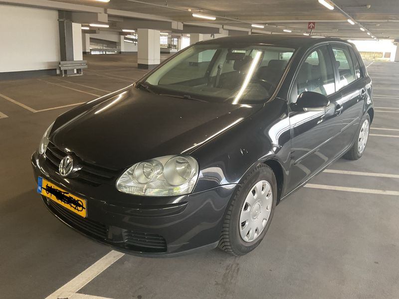 Volkswagen Golf V 1.6 FSI Sportline