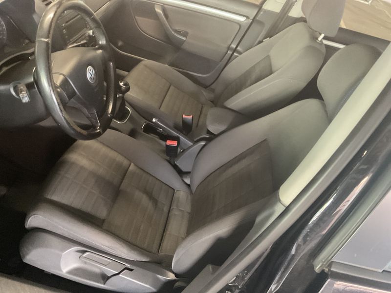 Volkswagen Golf V 1.6 FSI Sportline — zdjęcie 3
