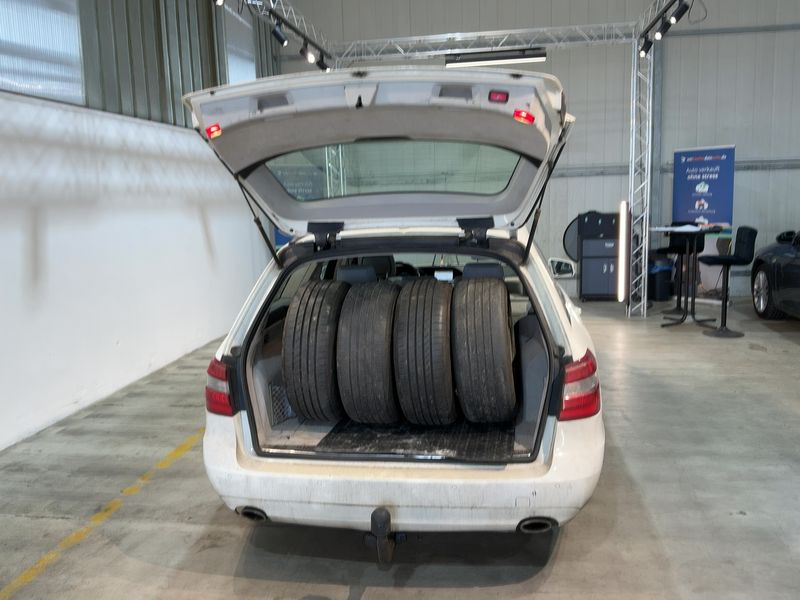 Mercedes-Benz E-Klasse E 350 CDI T BlueEfficiency 2009 – снимка 16