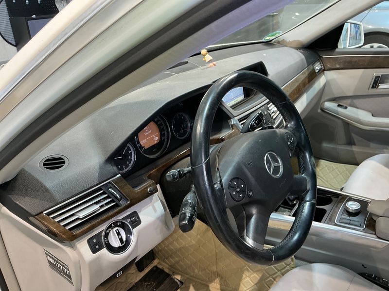 Mercedes-Benz E-Klasse E 350 CDI T BlueEfficiency 2009 – снимка 28