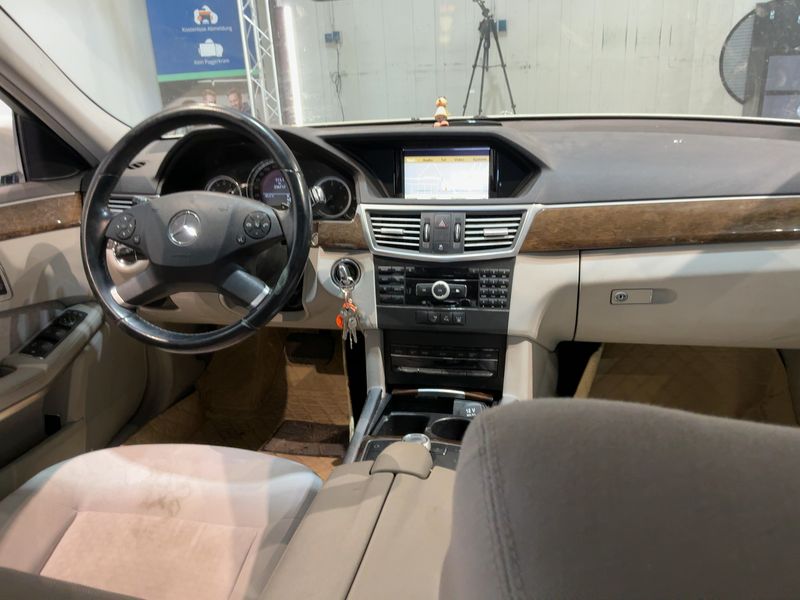Mercedes-Benz E-Klasse E 350 CDI T BlueEfficiency 2009 – снимка 18