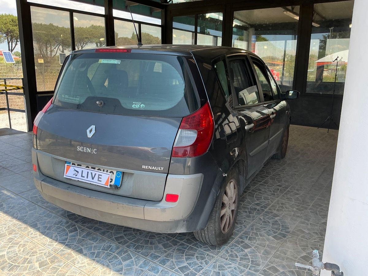 Renault Scenic 1.9 dCi Exception