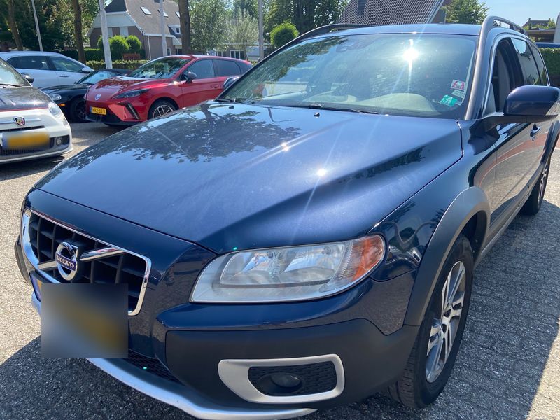 Volvo XC70 2.0 D4 Momentum 2WD — zdjęcie 2