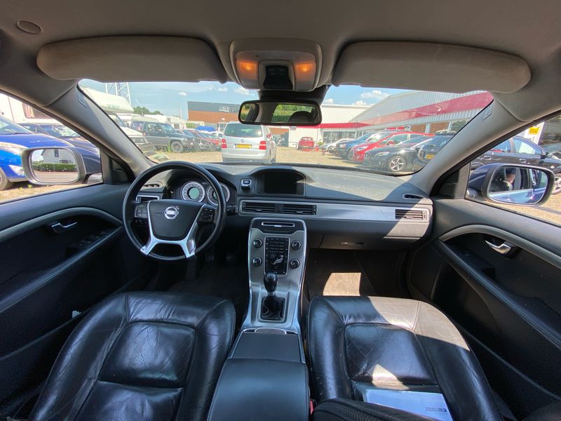 Volvo XC70 2.0 D4 Momentum 2WD — zdjęcie 11