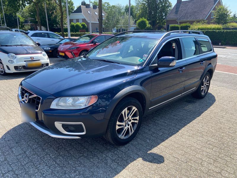 Volvo XC70 2.0 D4 Momentum 2WD