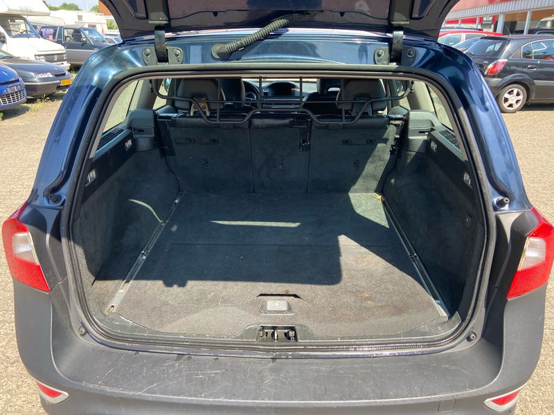 Volvo XC70 2.0 D4 Momentum 2WD — zdjęcie 9
