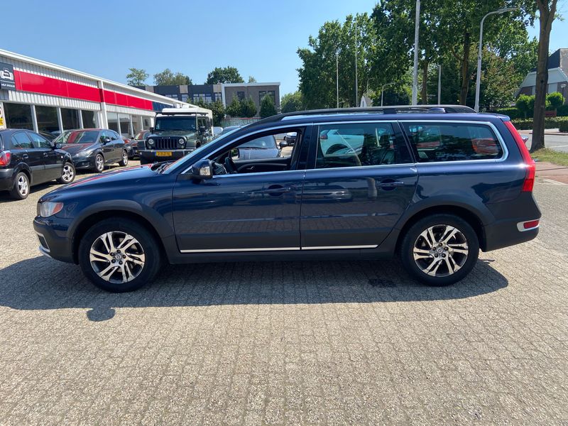 Volvo XC70 2.0 D4 Momentum 2WD — zdjęcie 19