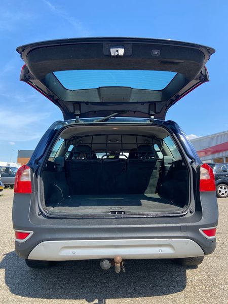 Volvo XC70 2.0 D4 Momentum 2WD — zdjęcie 24