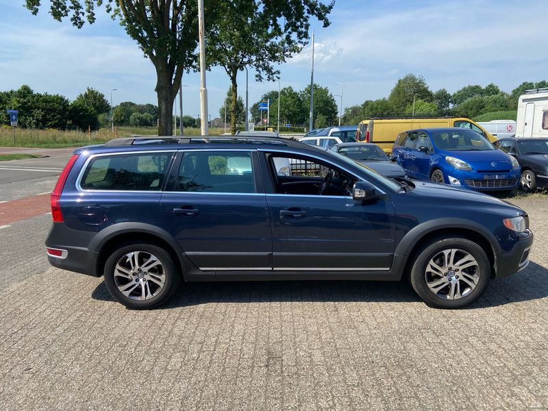 Volvo XC70 2.0 D4 Momentum 2WD — zdjęcie 18