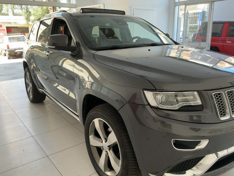 Jeep Grand Cherokee 3.0 CRD Summit — zdjęcie 8