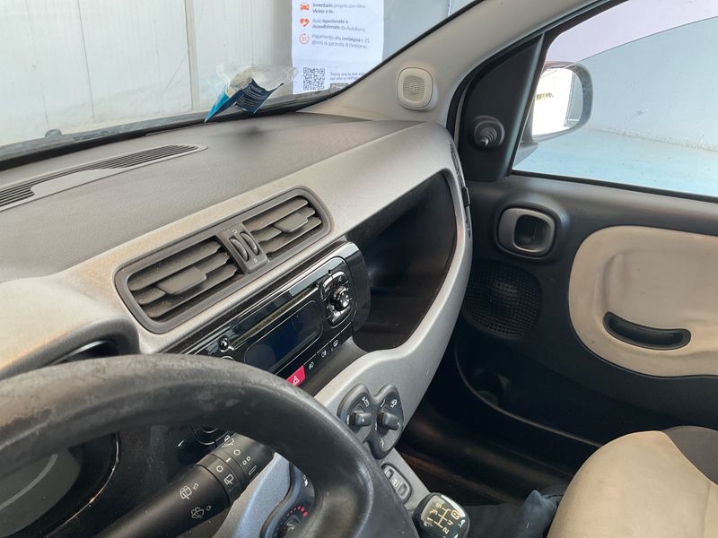 Fiat Panda 1.2 Lounge 2013 – снимка 32