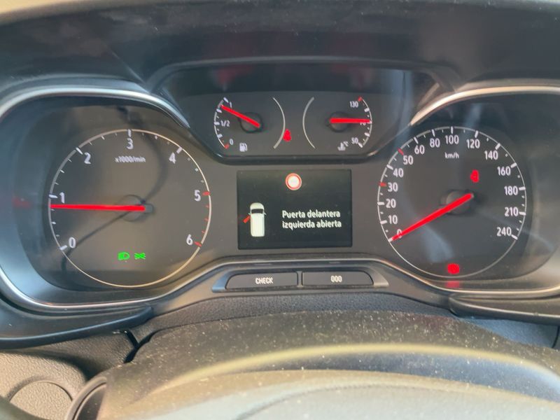 Opel Combo Life 1.5 CDTI Selective — zdjęcie 13
