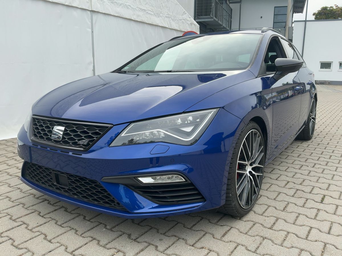 Seat Leon 2018 — photo 1