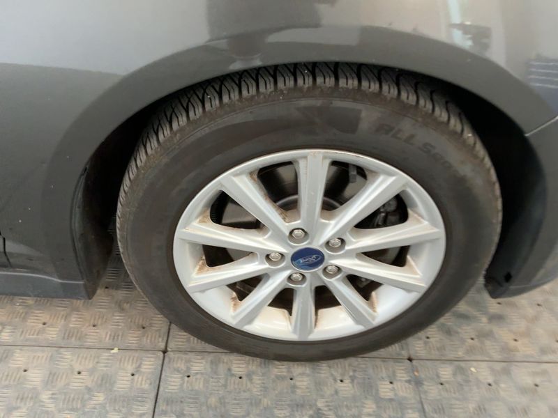 Ford C-Max 1.5 EcoBoost Titanium 2018 – снимка 11