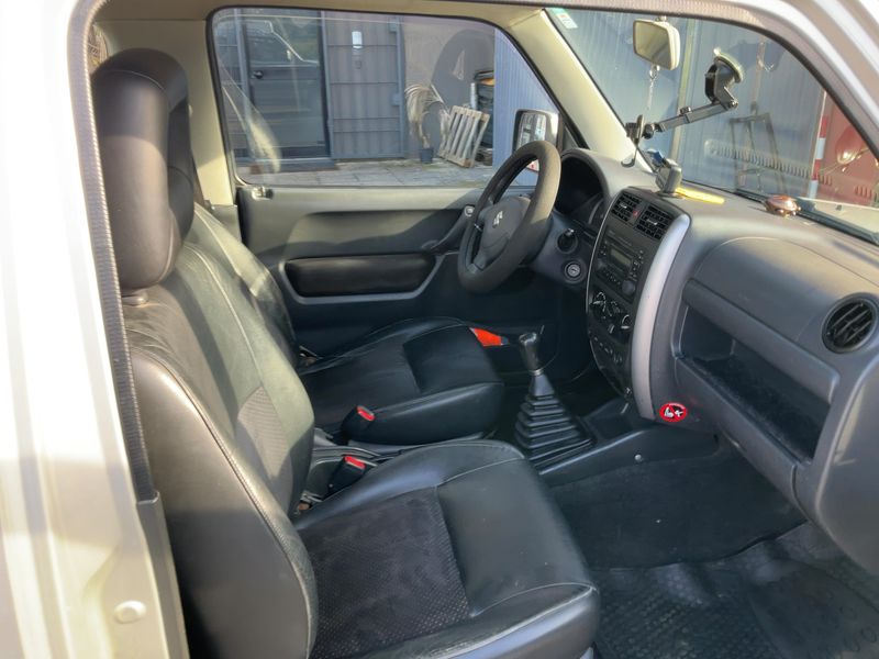 Suzuki Jimny 1.5 DDiS Club — zdjęcie 11