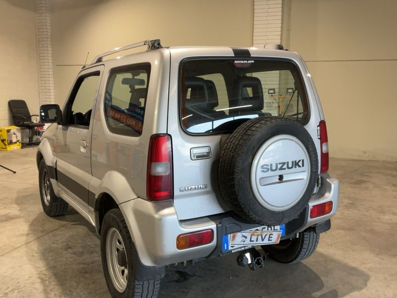 Suzuki Jimny 1.5 DDiS Club — zdjęcie 3