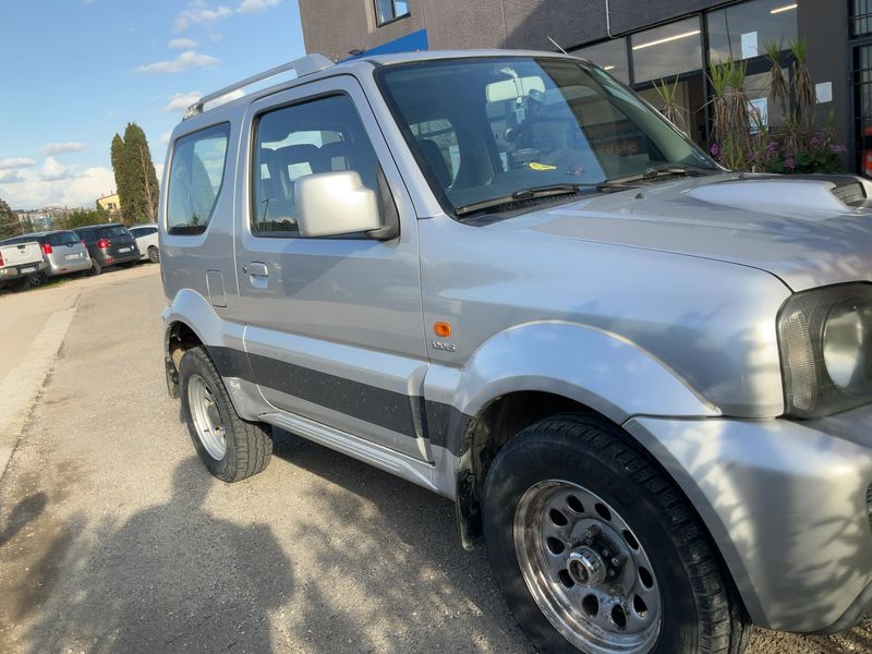 Suzuki Jimny 1.5 DDiS Club — zdjęcie 8
