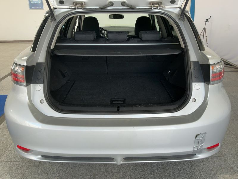 Lexus CT-Serie CT 200h Dynamic — zdjęcie 10