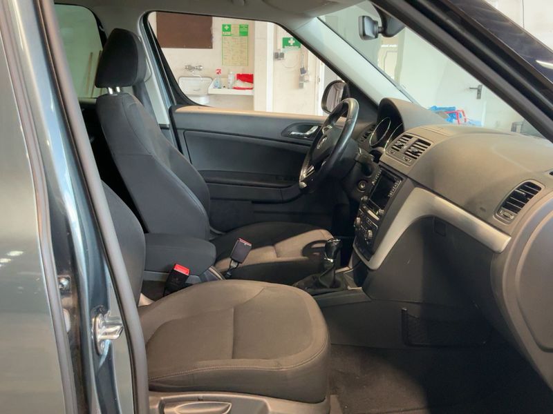 Skoda Yeti 1.4 TSI Ambition — zdjęcie 11