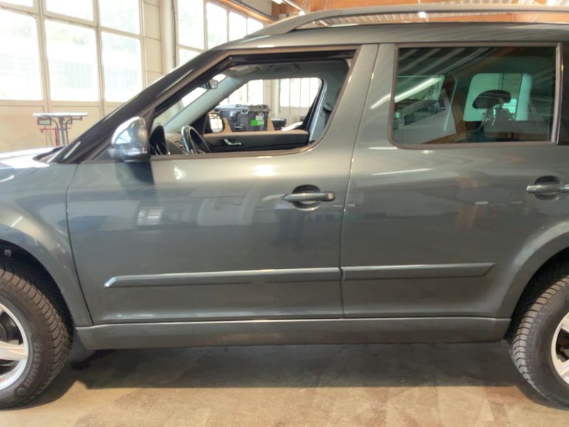 Skoda Yeti 1.4 TSI Ambition — zdjęcie 4