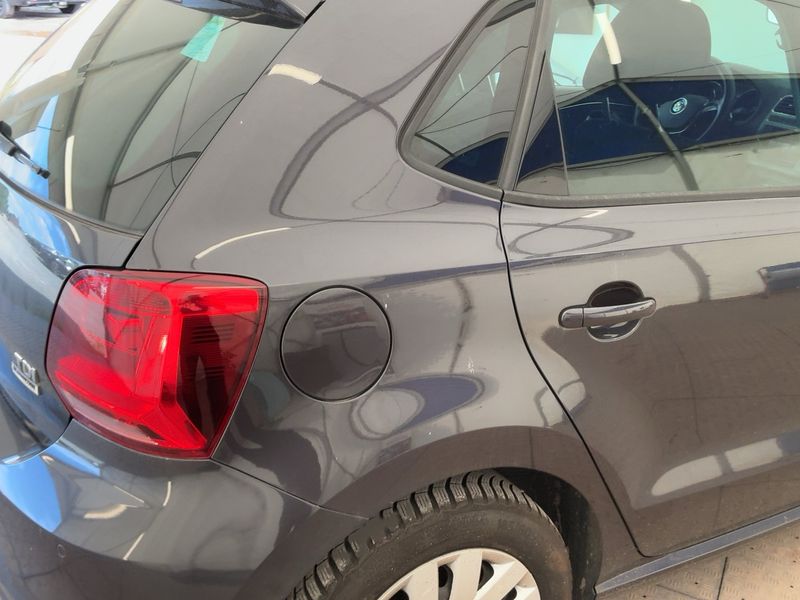 Volkswagen Polo 1.4 TDI Lounge BlueMotion Tech 2015 – снимка 8