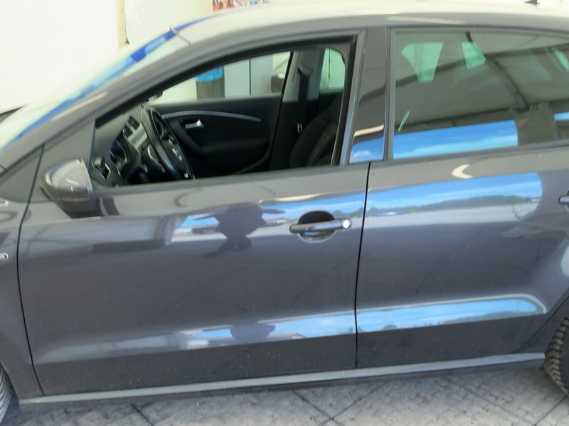 Volkswagen Polo 1.4 TDI Lounge BlueMotion Tech 2015 – снимка 4
