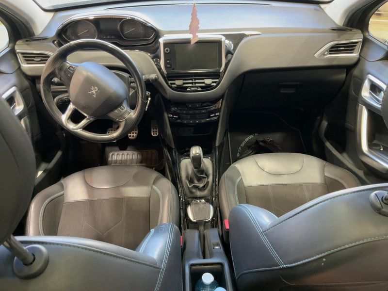 Peugeot 2008 1.2 PureTech Crossway — zdjęcie 12