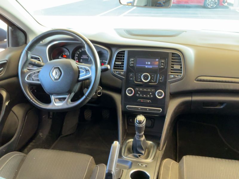Renault Megane 1.5 dCi Energy Business — zdjęcie 12