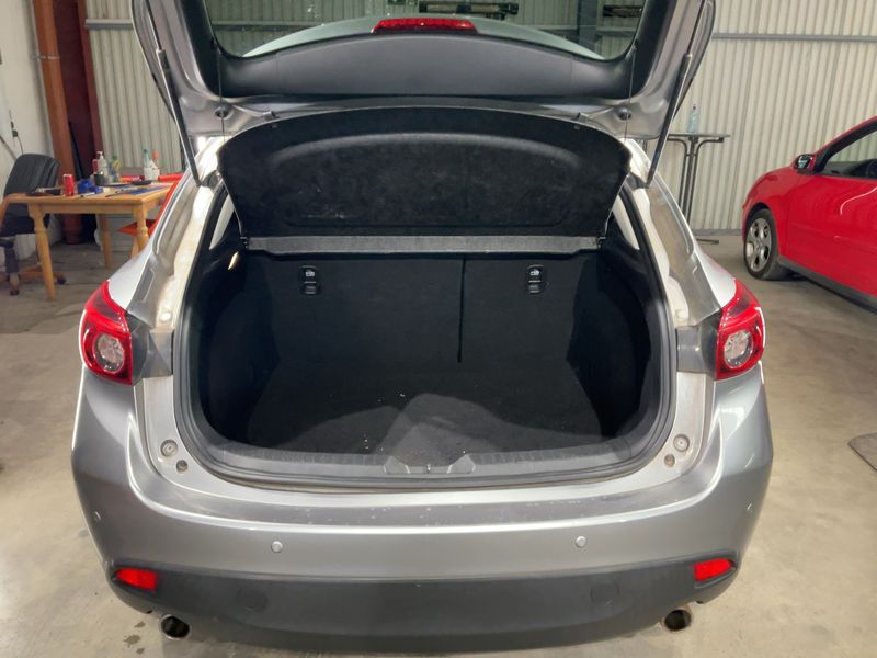 Mazda 3 2.0 Center-Line — zdjęcie 10