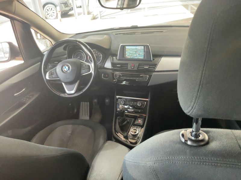 BMW 2er 216i Gran Tourer — zdjęcie 12