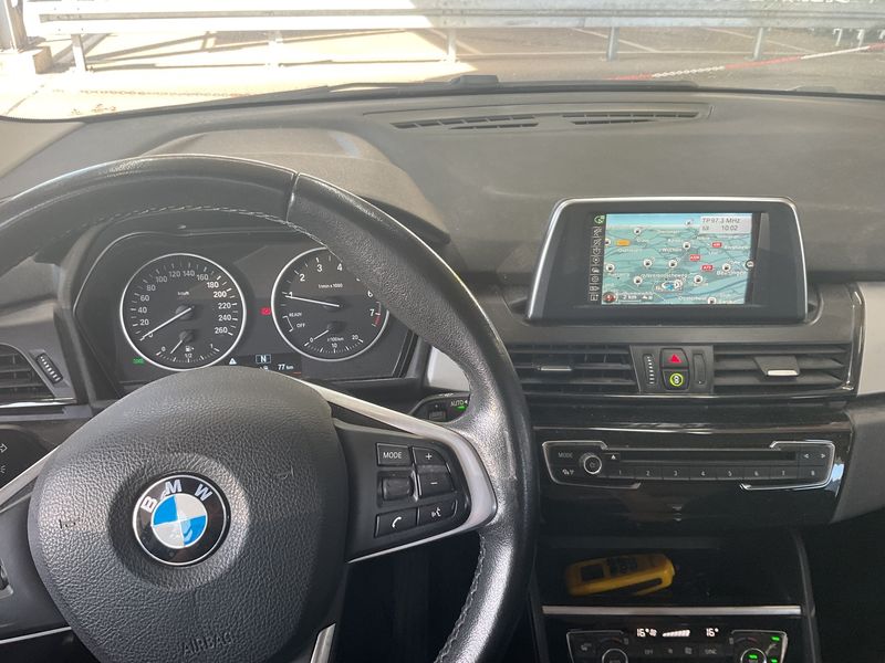 BMW 2er 216i Gran Tourer — zdjęcie 13