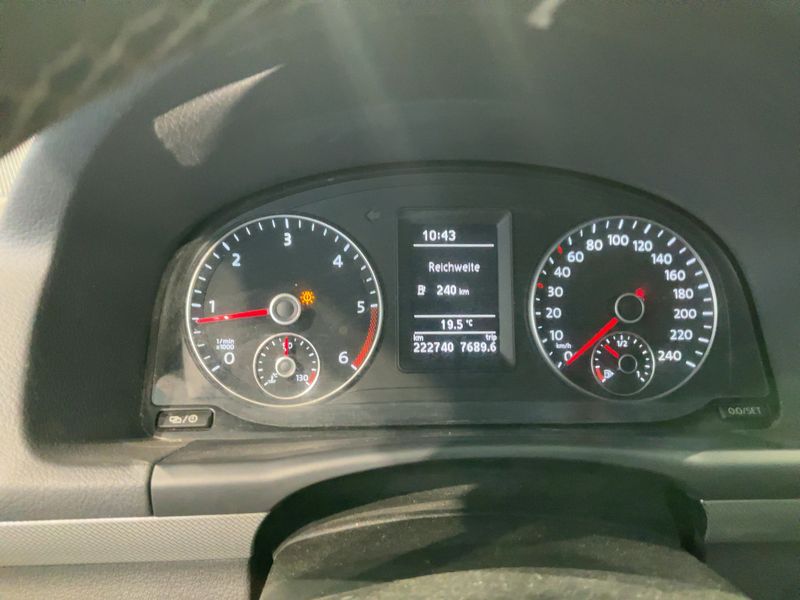 Volkswagen Touran 2.0 TDI Match — zdjęcie 13
