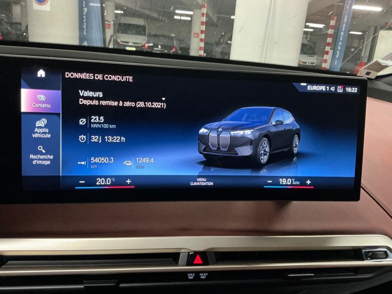 BMW iX iX 50 xDrive — zdjęcie 13