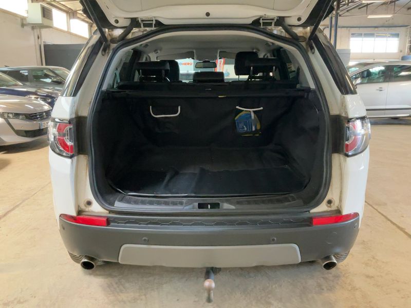 Land Rover Discovery Sport D150 SE FWD 2019 – снимка 15