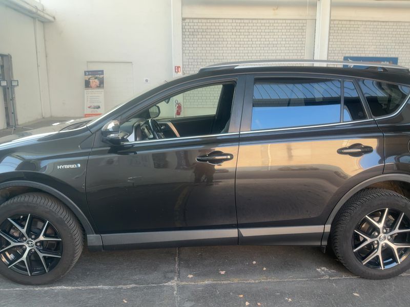 Toyota RAV 4 2.5 Hybrid Style 2017 – снимка 4