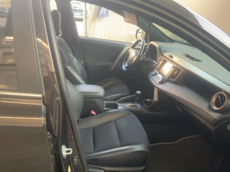 Toyota RAV 4 2.5 Hybrid Style 2017 – снимка 16