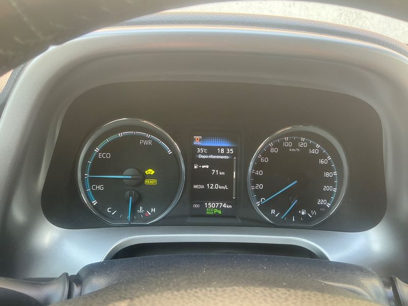 Toyota RAV 4 2.5 Hybrid Style 2017 – снимка 18