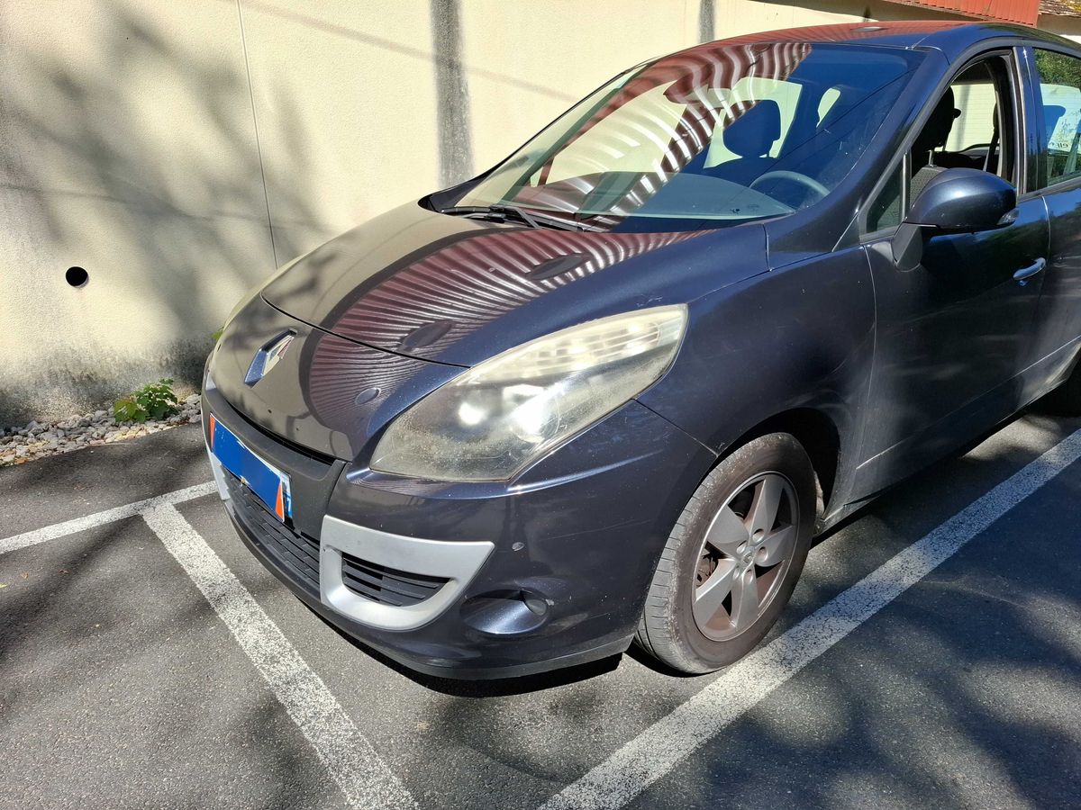 Renault Scenic 1.9 dCi Dynamique