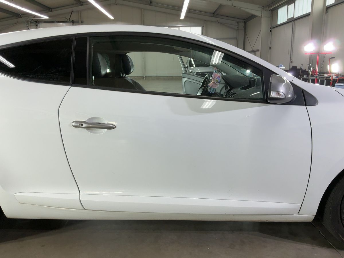 Renault Megane 2015 — photo 11