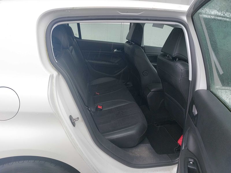 Peugeot 308 1.2 e-THP Allure 2015 – снимка 14