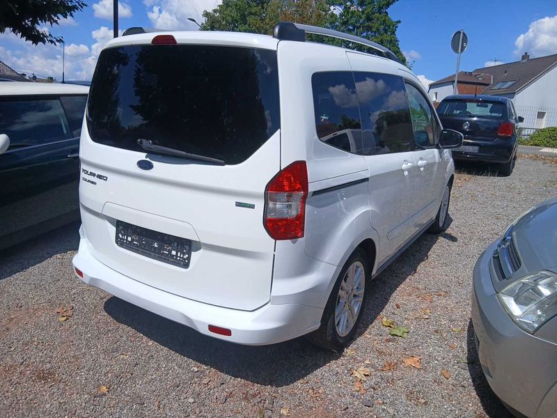 Ford Tourneo 1.0 EcoBoost Titanium — zdjęcie 5