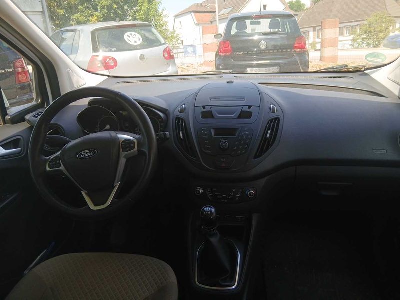 Ford Tourneo 1.0 EcoBoost Titanium — zdjęcie 11