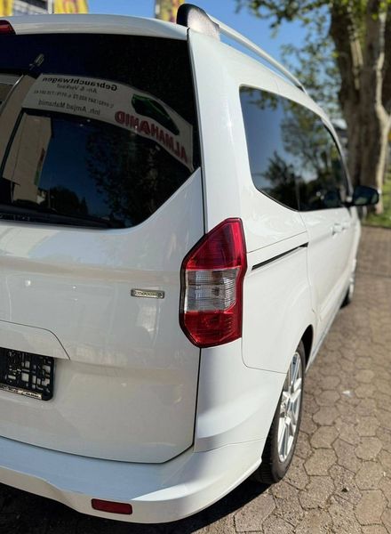 Ford Tourneo 1.0 EcoBoost Titanium — zdjęcie 25