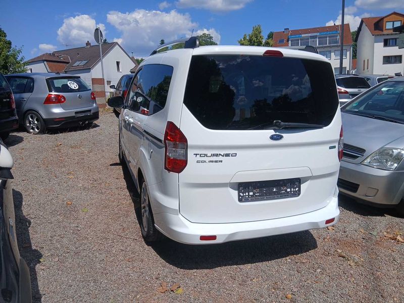 Ford Tourneo 1.0 EcoBoost Titanium — zdjęcie 3