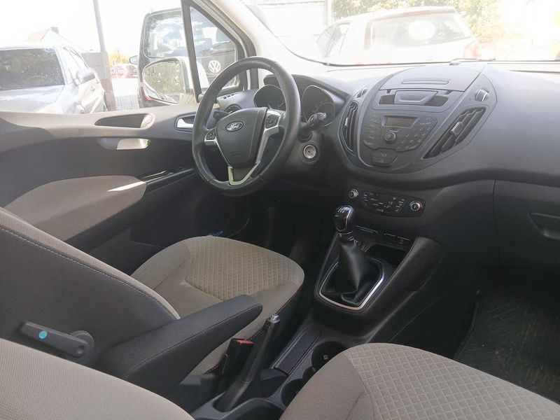 Ford Tourneo 1.0 EcoBoost Titanium — zdjęcie 10