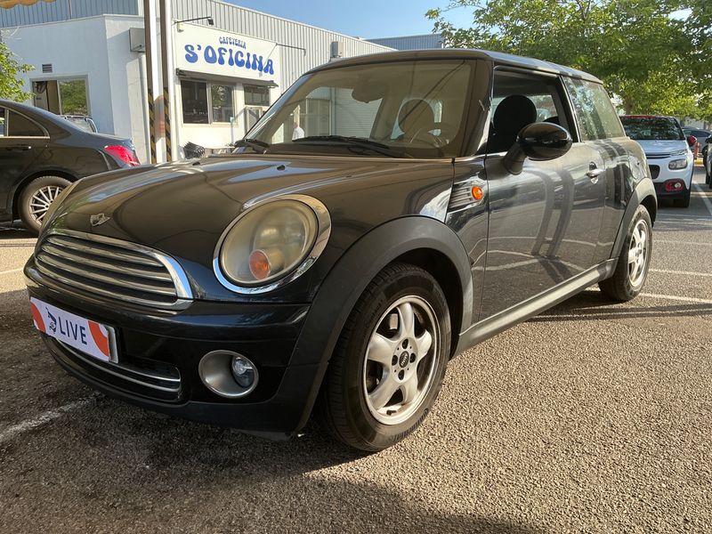 MINI One — zdjęcie 1
