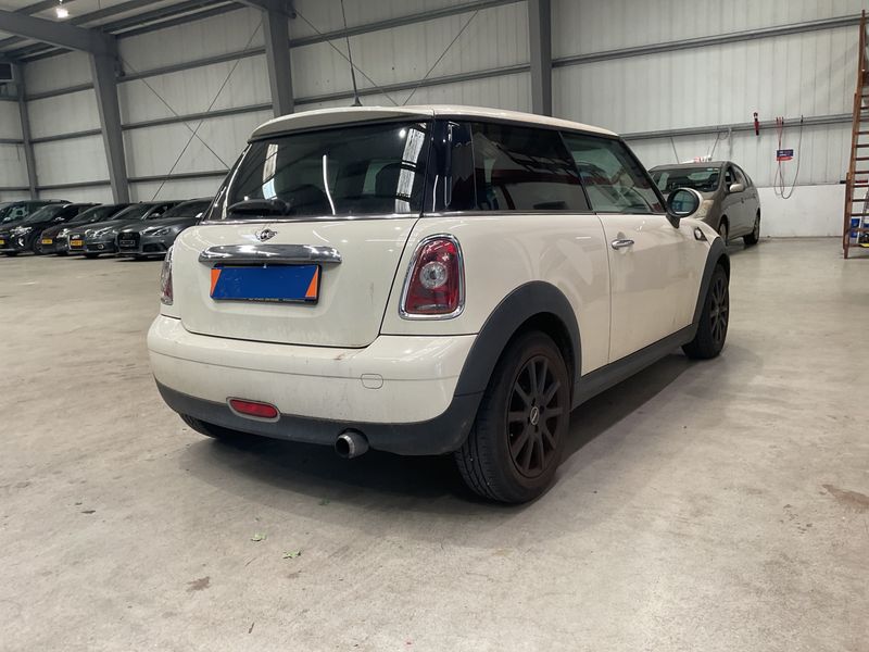 MINI One — zdjęcie 2