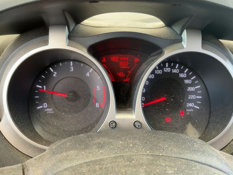 Nissan Juke 1.5 Turbodiesel Shiro — zdjęcie 13